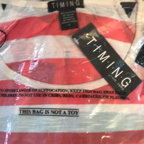 Only 1 left.  😍Small. 🤩 Cute 🥰 Striped Top - Picture 8 of 8